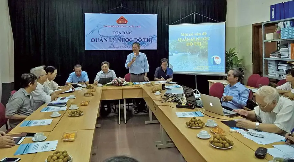Tọa đàm “Quản lý nước đô thị” do Tổng hội Xây dựng Việt Nam tổ chức. Ảnh: Mỹ Dung