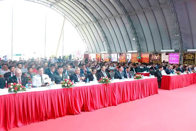 Đông đảo khách mời trong nước và quốc tế tham dự khai mạc Triển lãm