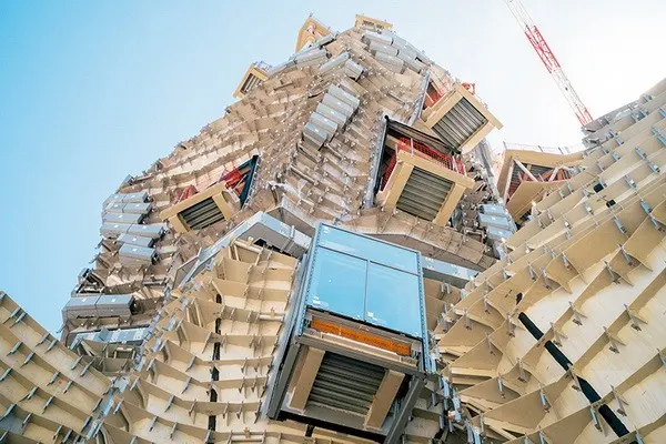 Tòa tháp ngọn núi độc đáo ở miền Nam nước Pháp của Frank Gehry