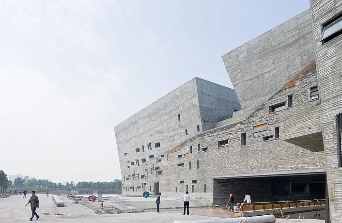 1330435967-1907124328-wang-shu-ningbo-museum-4173