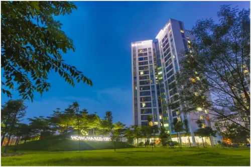 Hồng Hà Eco City cất nóc tòa căn hộ phong cách Hàn Quốc