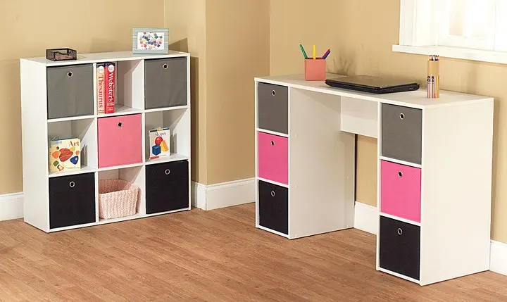 Mẫu giá sách và kệ đồ chơi cho phòng của bé