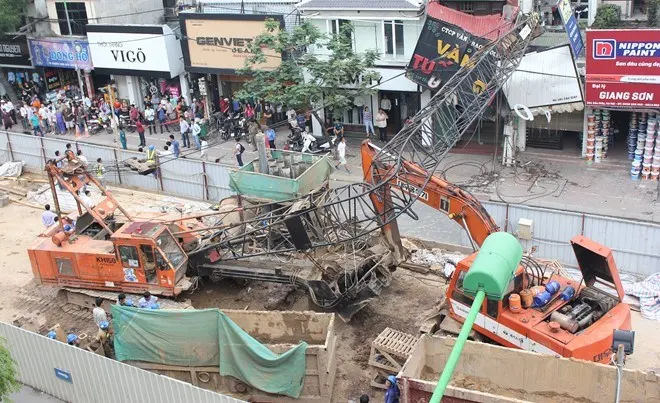 Hà Nội “siết” an toàn trong thi công xây dựng sau vụ việc gây chết người trên đường Lê Văn Lương