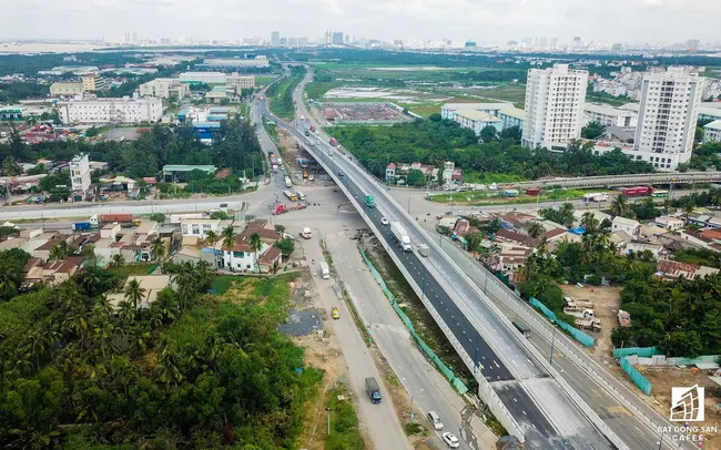 Thị trường bất động sản TPHCM: Nóng lại khu Đông