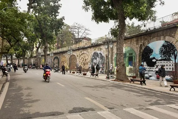 Chưa đồng ý đục vòm cầu gầm đường sắt phố Phùng Hưng, Hà Nội