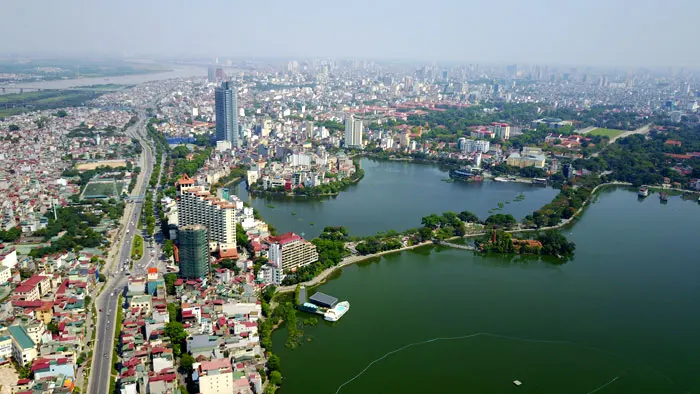 “Giải cứu” hồ Tây: Không phải “ung thư”, lấy dao chích là hết bệnh
