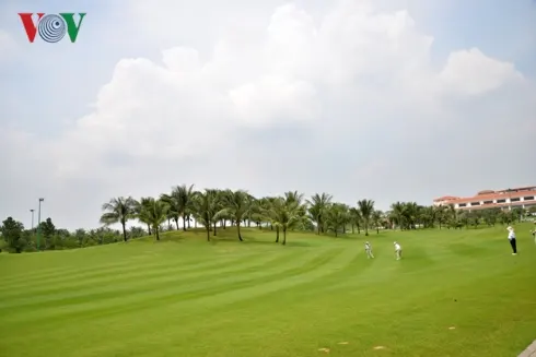 TPHCM: Xóa sân golf Tân Sơn Nhất, xin bổ sung một sân golf khác