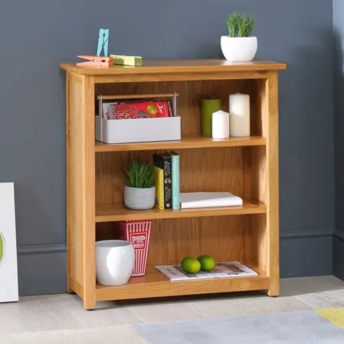 Cung cấp một không gian lưu trữ sách báo, thiết bị điều khiển và CD thật phong cách