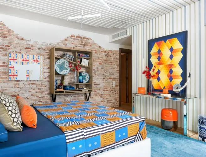 Bàn trang điểm đầy màu sắc dựa theo phong cách Bohemian