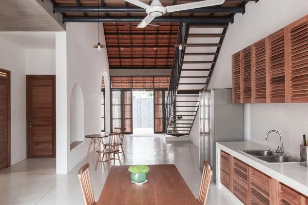 Tile-Roof-House-Ngoi-nha-mai-ngoi-hoai-co-giua-do-thi-hien-dai-06