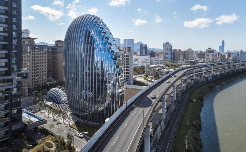 Tòa nhà Lè Architecture có kiến trúc đá cuội độc đáo