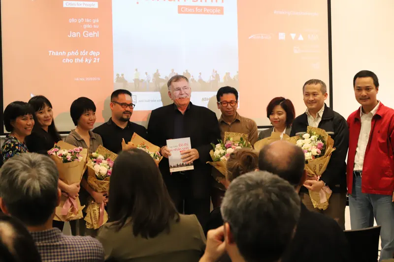 GS. Jan Gehl giao lưu với các KTS trẻ Việt Nam