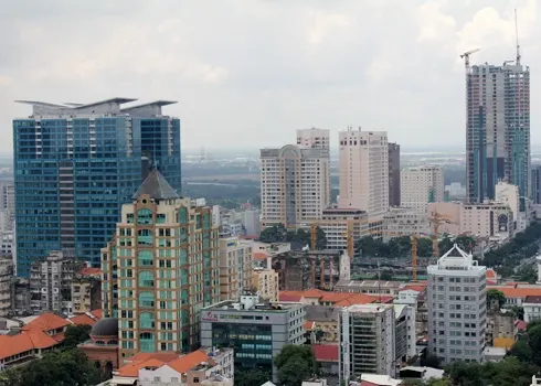 Trung tâm bán lẻ săn khách thuê ngoài ngành để lấp chỗ trống