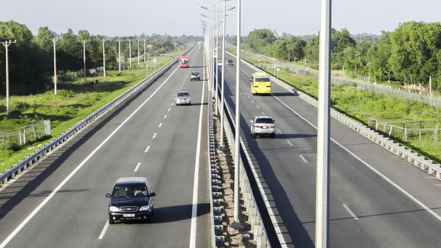 Giao thông phát triển đã giúp thị trường BĐS vùng ven tạo nên nhiều cột mốc giá mới