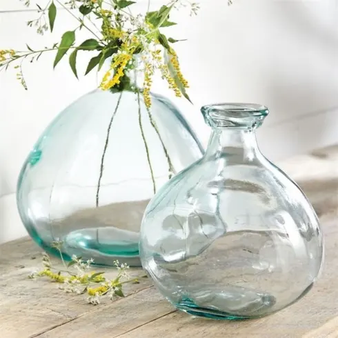 Bình thủy tinh cổ chai làm từ vật liệu tái chế