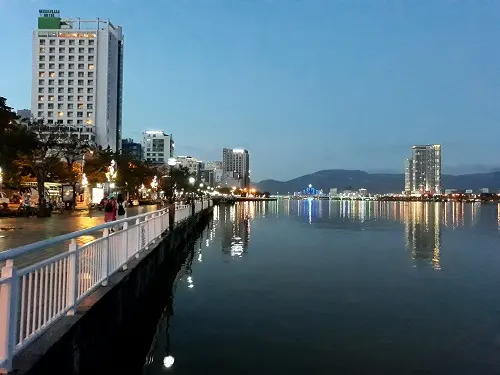 Thủ tướng yêu cầu Đà Nẵng, Quảng Nam ổn định thị trường đất đai