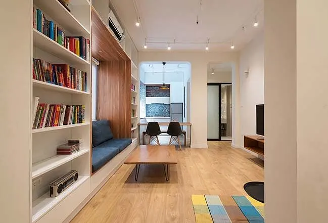Căn hộ cũ ẩm thấp ‘lột xác’ khó tin nhờ nội thất