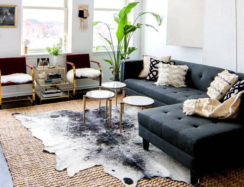 15 ví dụ giúp bạn chọn và đặt thảm trang trí cho phòng khách thêm sang trọng