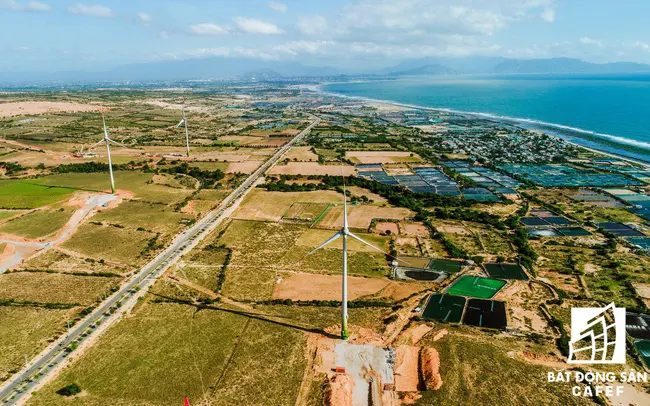 Xây dựng 100km đường ven biển, địa phương này đang thu hút hàng loạt “ông lớn” địa ốc
