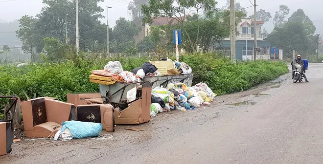 Hiện còn chồng chéo vai trò quản lý giữa các bộ, ngành đối với chất thải rắn, trong đó có chất thải rắn sinh hoạt ẢNH LÊ QUÂN