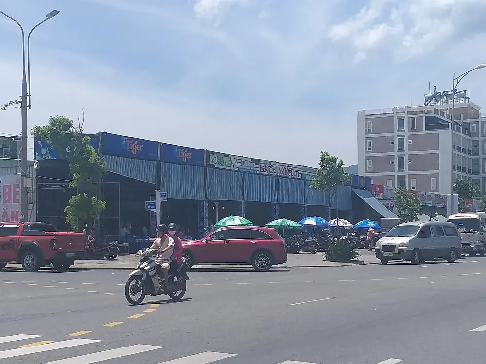 Chỉ đạo bất ngờ của Chủ tịch Đà Nẵng về loạt nhà hàng nổi tiếng ven biển