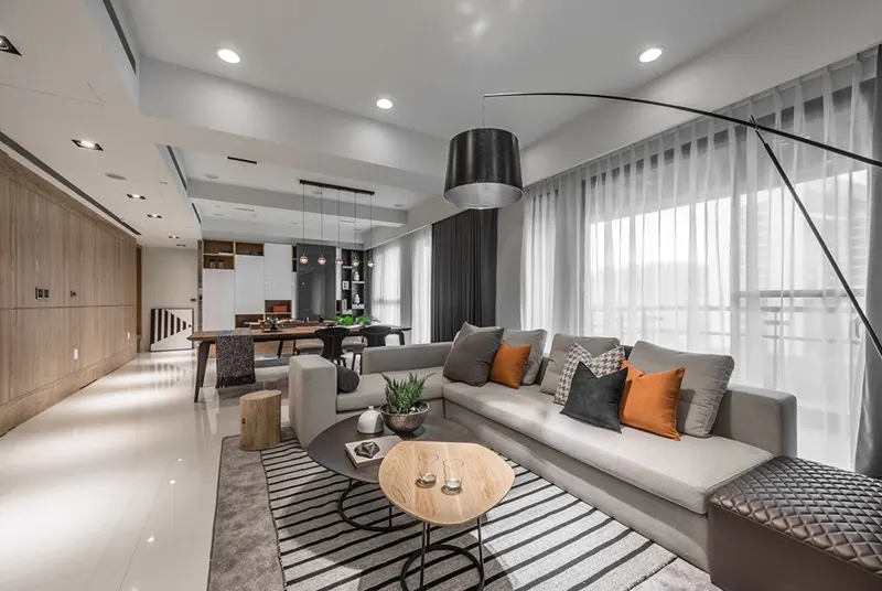 Căn hộ rộng và thoáng đến bất ngờ khi dùng tủ âm tường