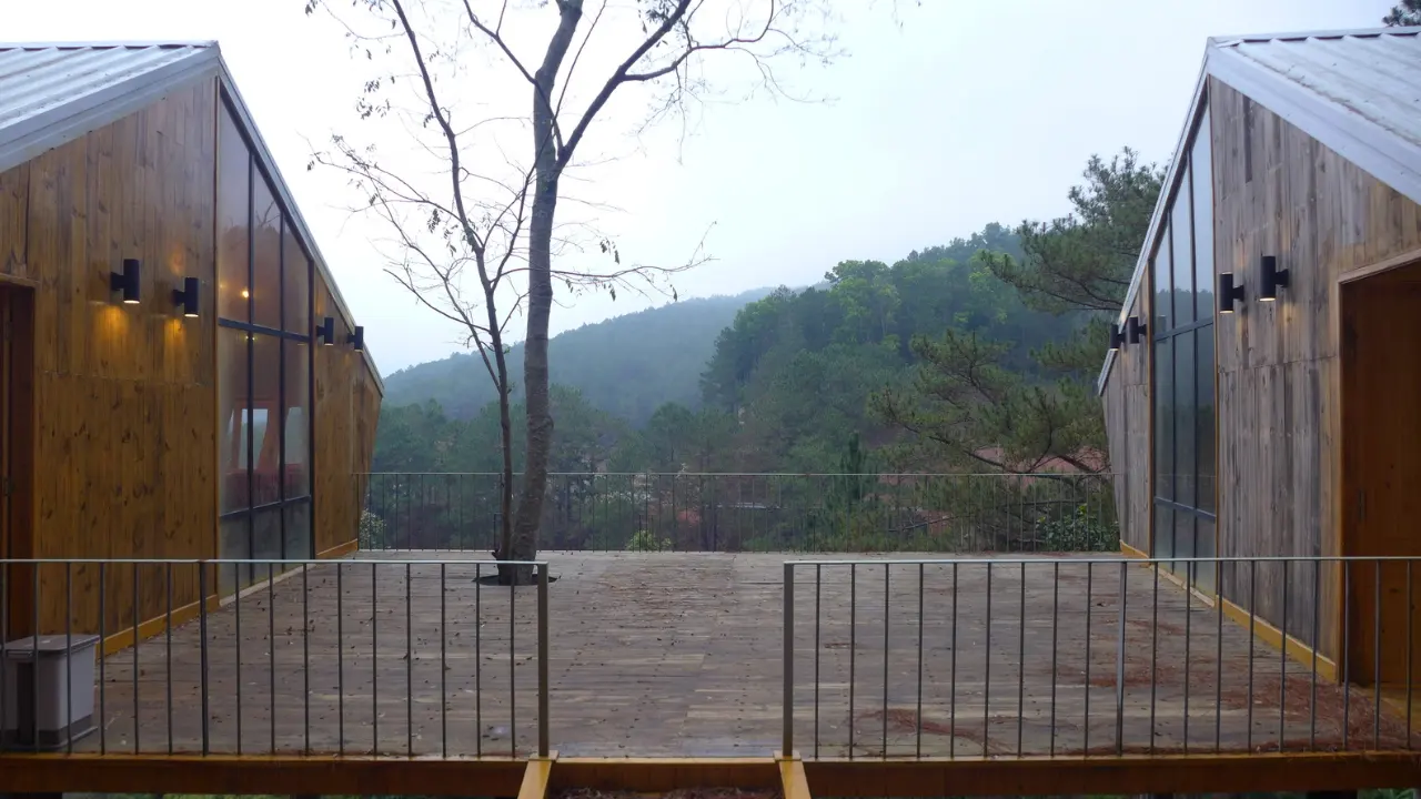 Van-phong-dieu-hanh-ta-nung-homestay-3