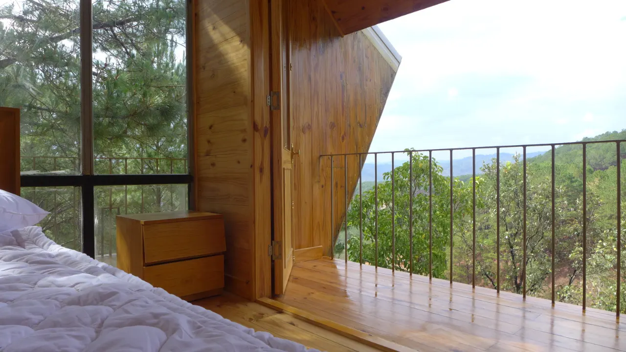 Van-phong-dieu-hanh-ta-nung-homestay-8