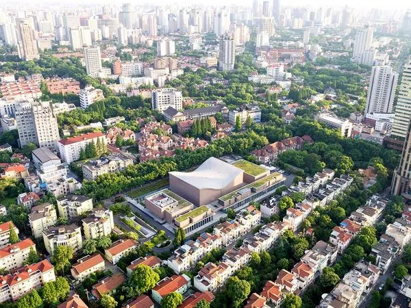 arata-isozaki-kien-truc-su-truong-cua-vien-kim-cuong-giua-nga-ba-song-sai-gon-4 (Copy)