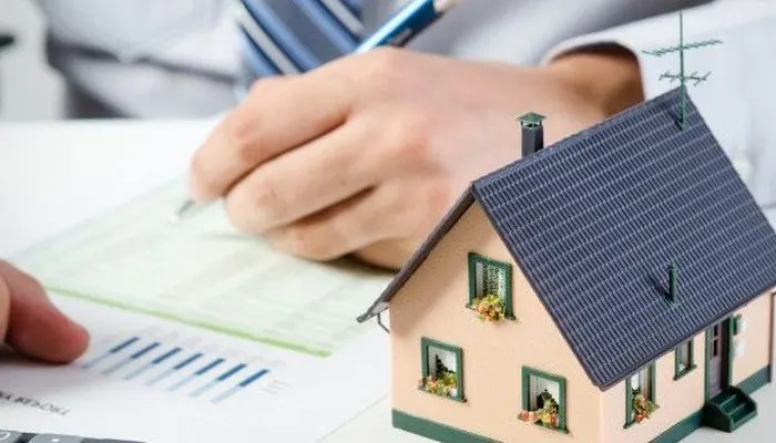 Hạn chế cá nhân vay tiền ngân hàng mua nhà, nên hay không?