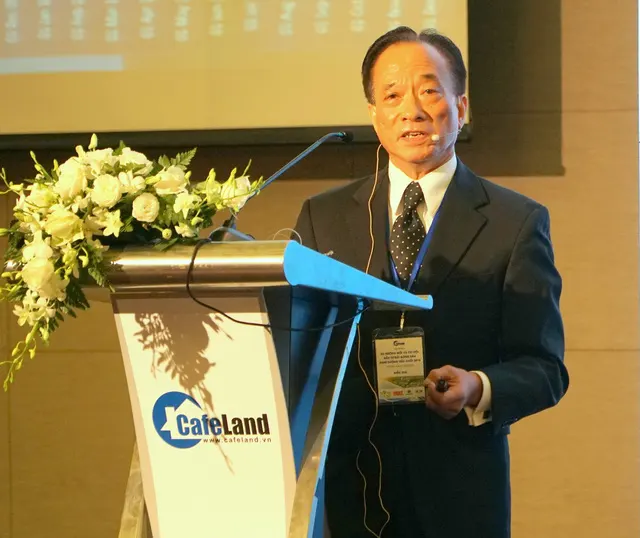 TS Nguyễn Trí Hiếu cho rằng BĐS là phân khúc có nhiều rủi ro trong tình hình thế giới thực sự có nhiều biến động. Ảnh: Cafeland