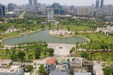 Hà Nội xén công viên làm bãi đỗ xe: Lợi cho ai?
