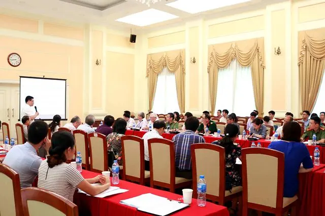 Các đại biểu dự Hội thảo