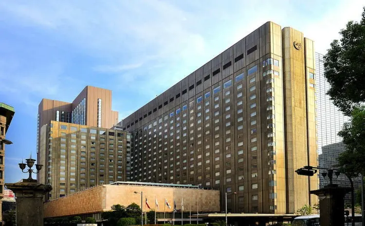Imperial Hotel mới