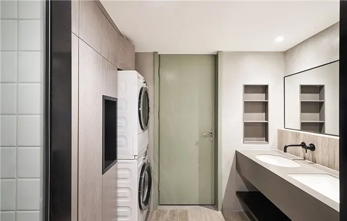 Kết hợp giặt ủi và thiết kế phòng tắm để tiết kiệm không gian