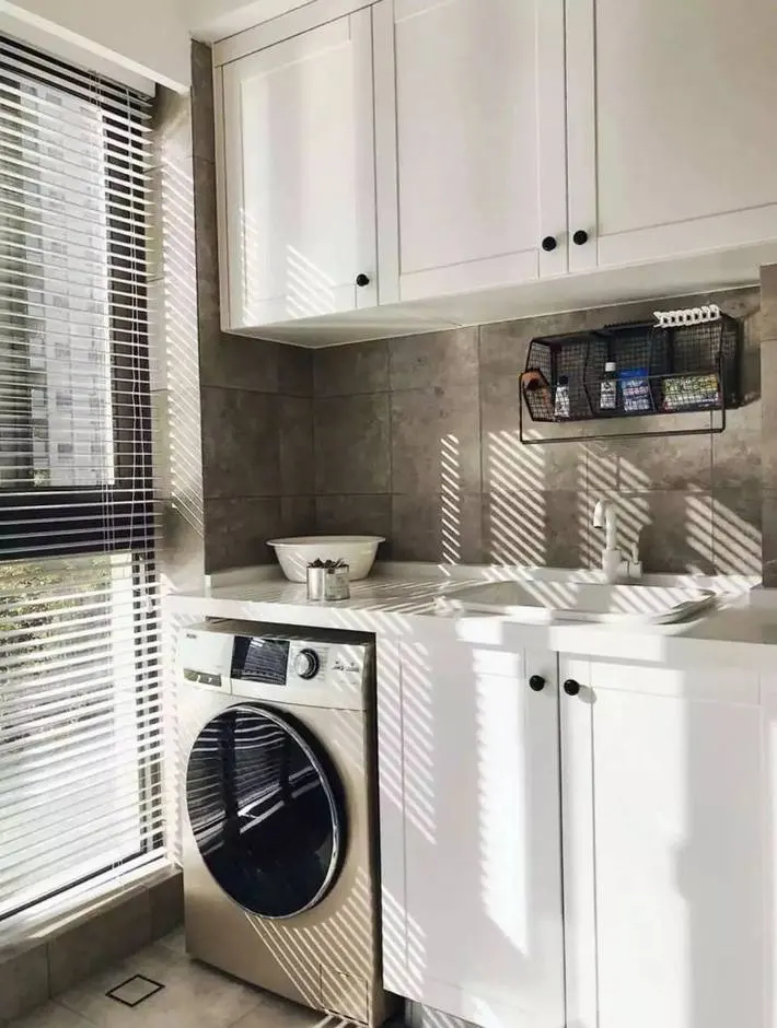 Một khoảng không diện tích nhỏ được tận dụng là khu vực giặt là