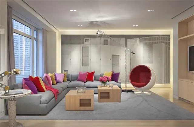 Bạn nên biết biết cách thêm màu sắc cho căn phòng khách nếu cảm thấy nó quá đơn điệu bằng việc lựa chọn những món đồ phụ kiện trang trí nho nhỏ.