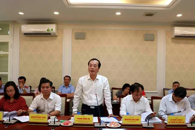 Bộ trưởng Phạm Hồng Hà phát biểu tại buổi làm việc