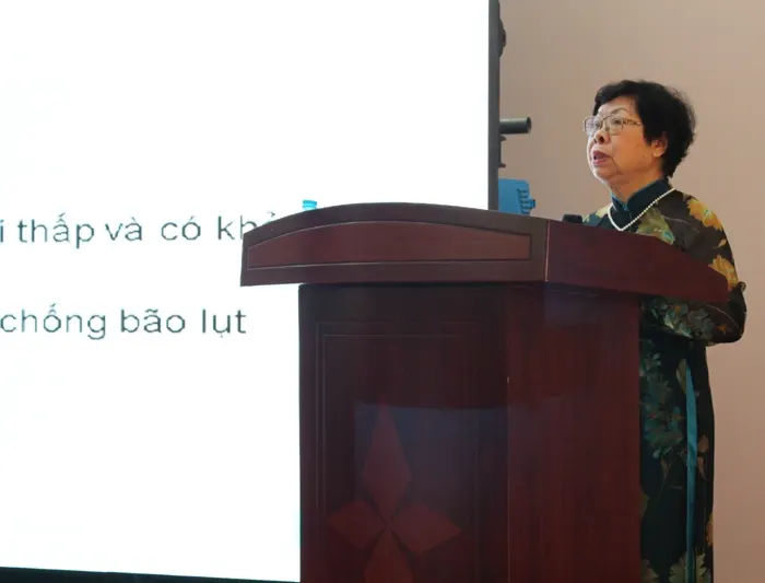 PGS.TS Vũ Thị Vinh – Trưởng Ban tổ chức công bố thể lệ cuộc thi