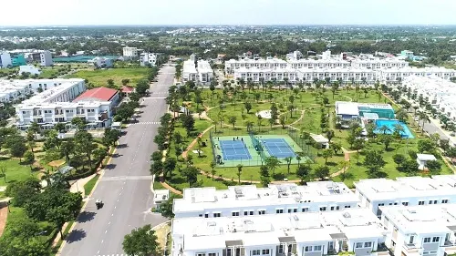 Cụm công viên 5ha liền kề hiện hữu mở ra tầm nhìn thoáng rộng và bầu không khí trong lành cho cư dân Lovera Vista