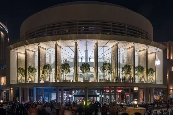 Dubai Apple Store