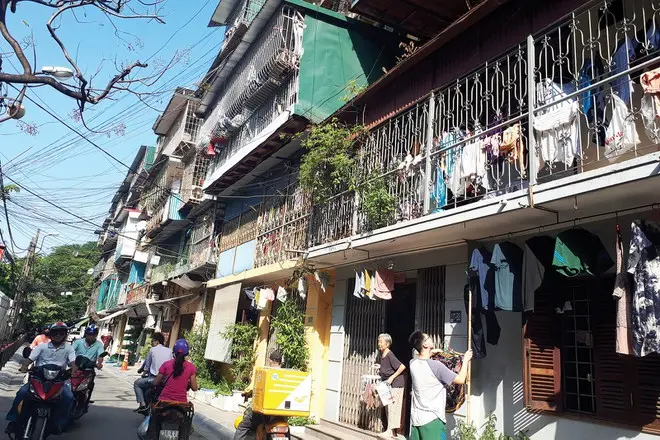 Dở khóc dở cười chuyện mua nhà tập thể cũ