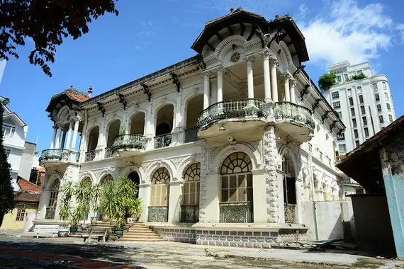 Ngăn chặn “xẻ thịt” biệt thự cổ