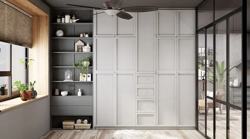 Tủ quần áo và giá sách Bespoke xếp dọc theo bức tường đối diện