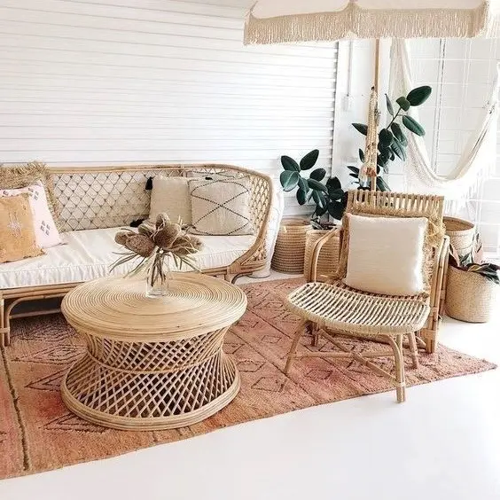 Thiết kế của bất kỳ nội thất nào từ chất liệu mây hay chỉ riêng với ghế sofa đều vô cùng tinh tế, uyển chuyển từng đường nét, toát lên vẻ đẹp rất riêng