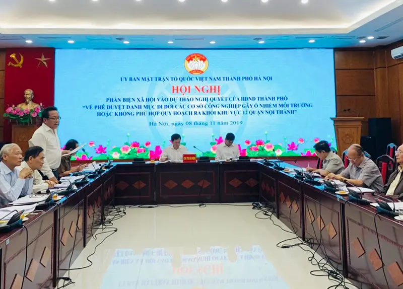 Sớm di dời các cơ sở công nghiệp gây ô nhiễm môi trường ra khỏi nội thành Hà Nội