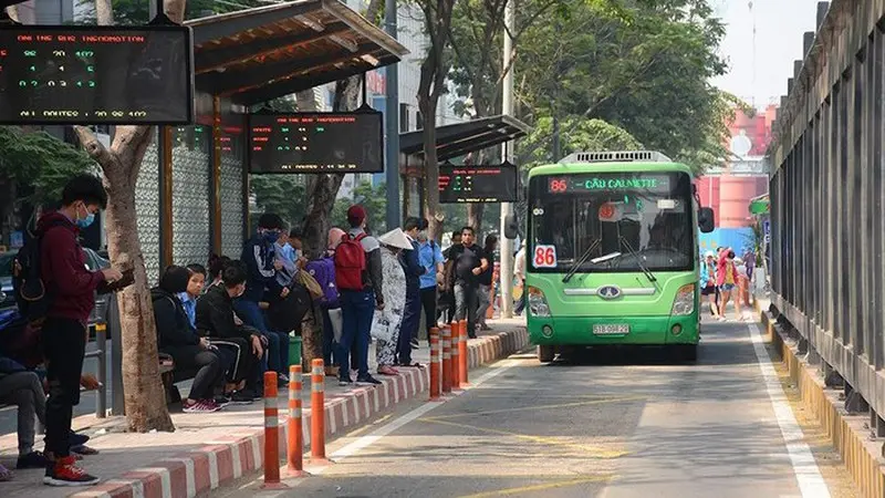 Ý kiến trái chiều về bãi xe máy miễn phí cho người đi xe buýt BRT TPHCM