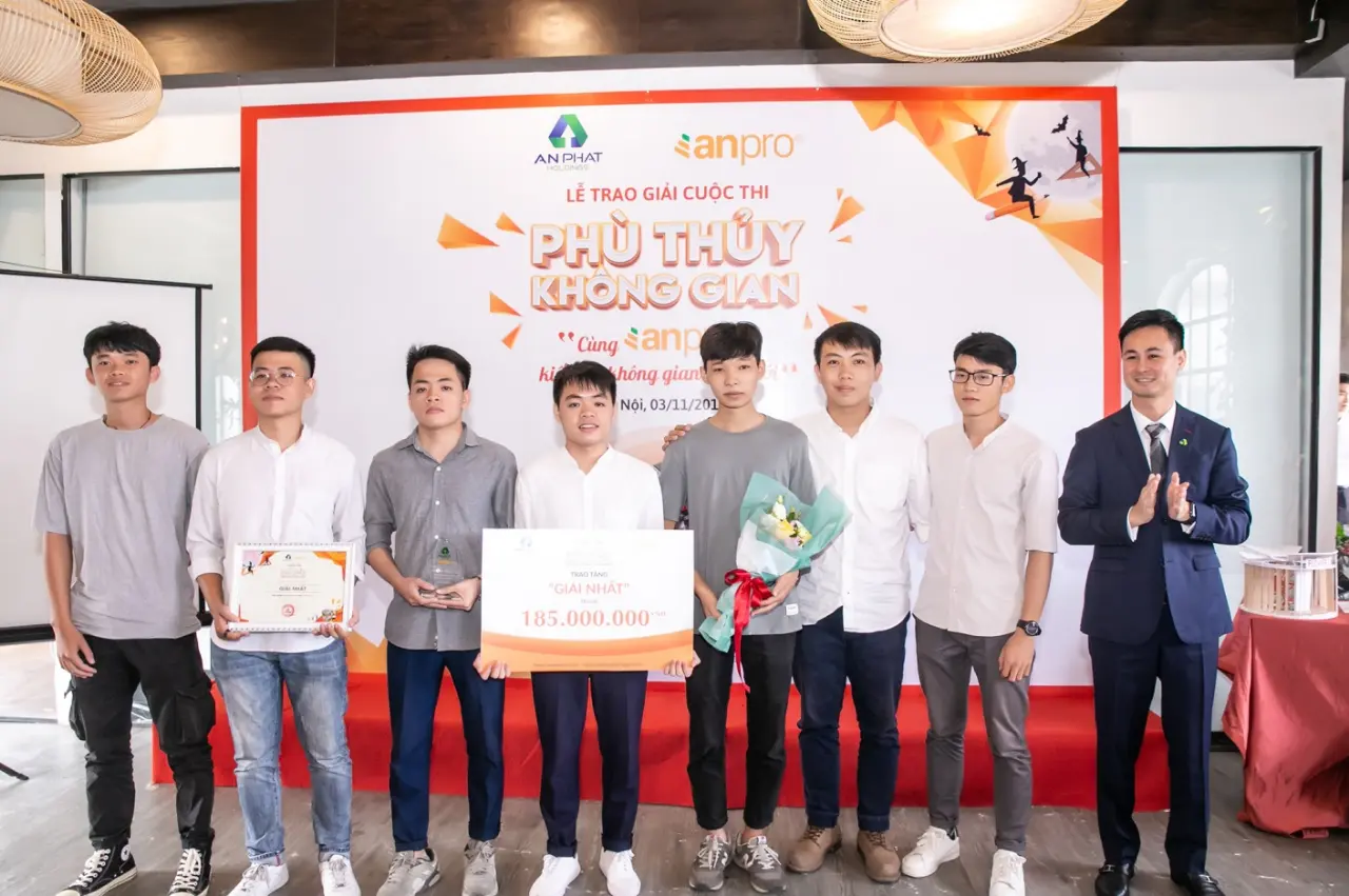Giải nhất thuộc về Xưởng S8 với bài dự thi “Hanoihub”