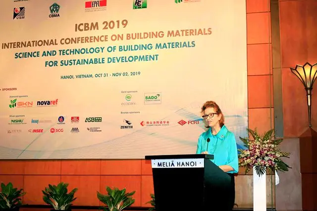 Trưởng đại diện UNDP tại Việt Nam Caitlin Wiesen phát biểu tại Hội thảo