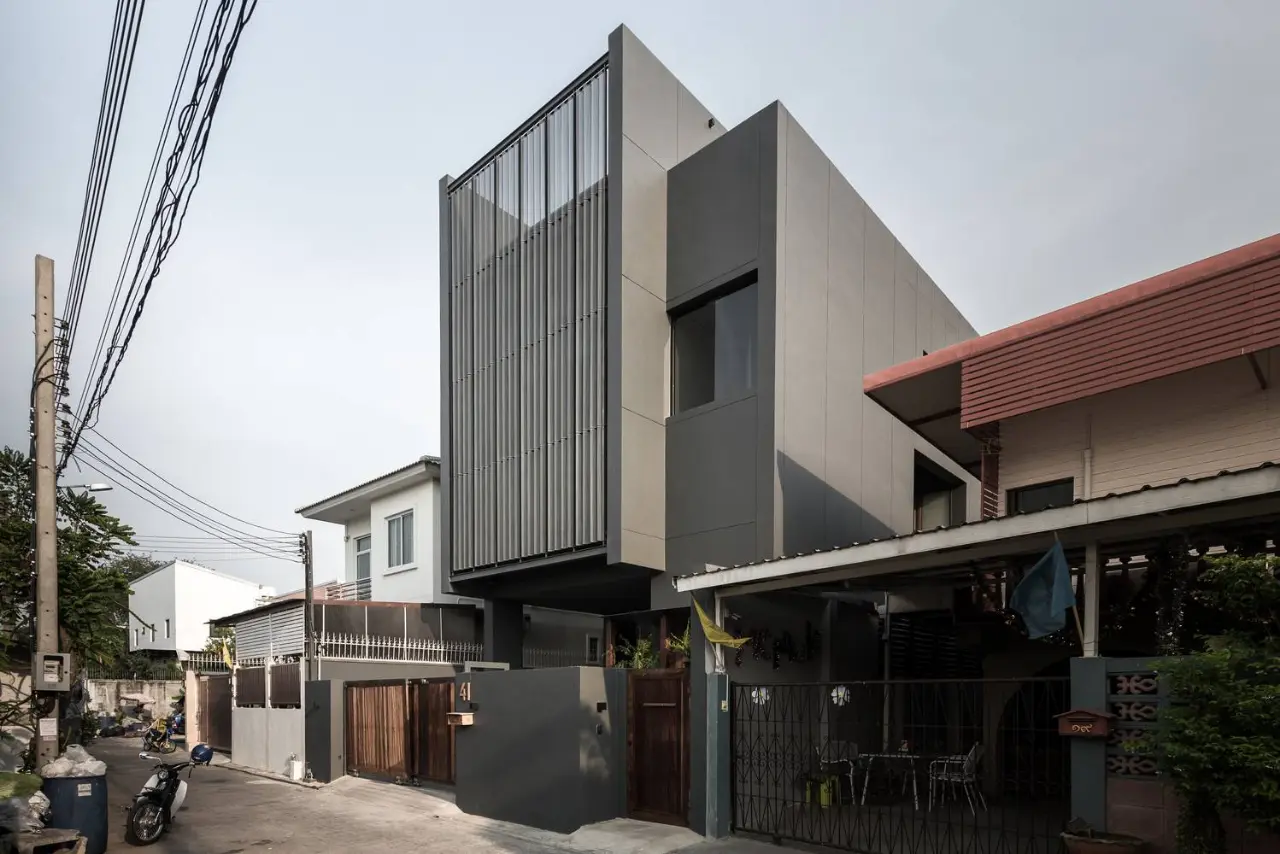 House 41 – Ngôi nhà ống ở Bangkok với diện mạo ấn tượng và giải pháp tận dụng ánh sáng tự nhiên hiệu quả